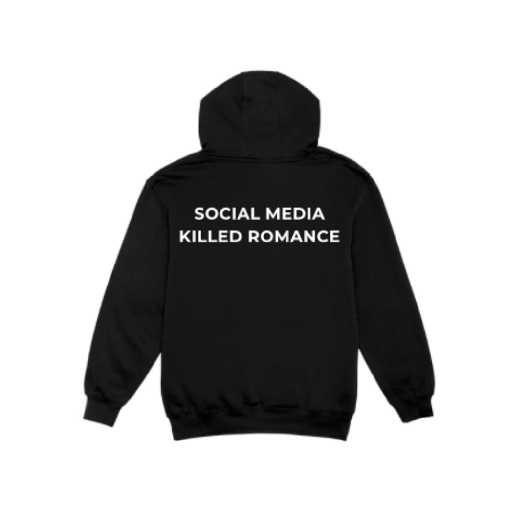 Mikina s nápisom "SOCIAL MEDIA KILLED ROMANCE"