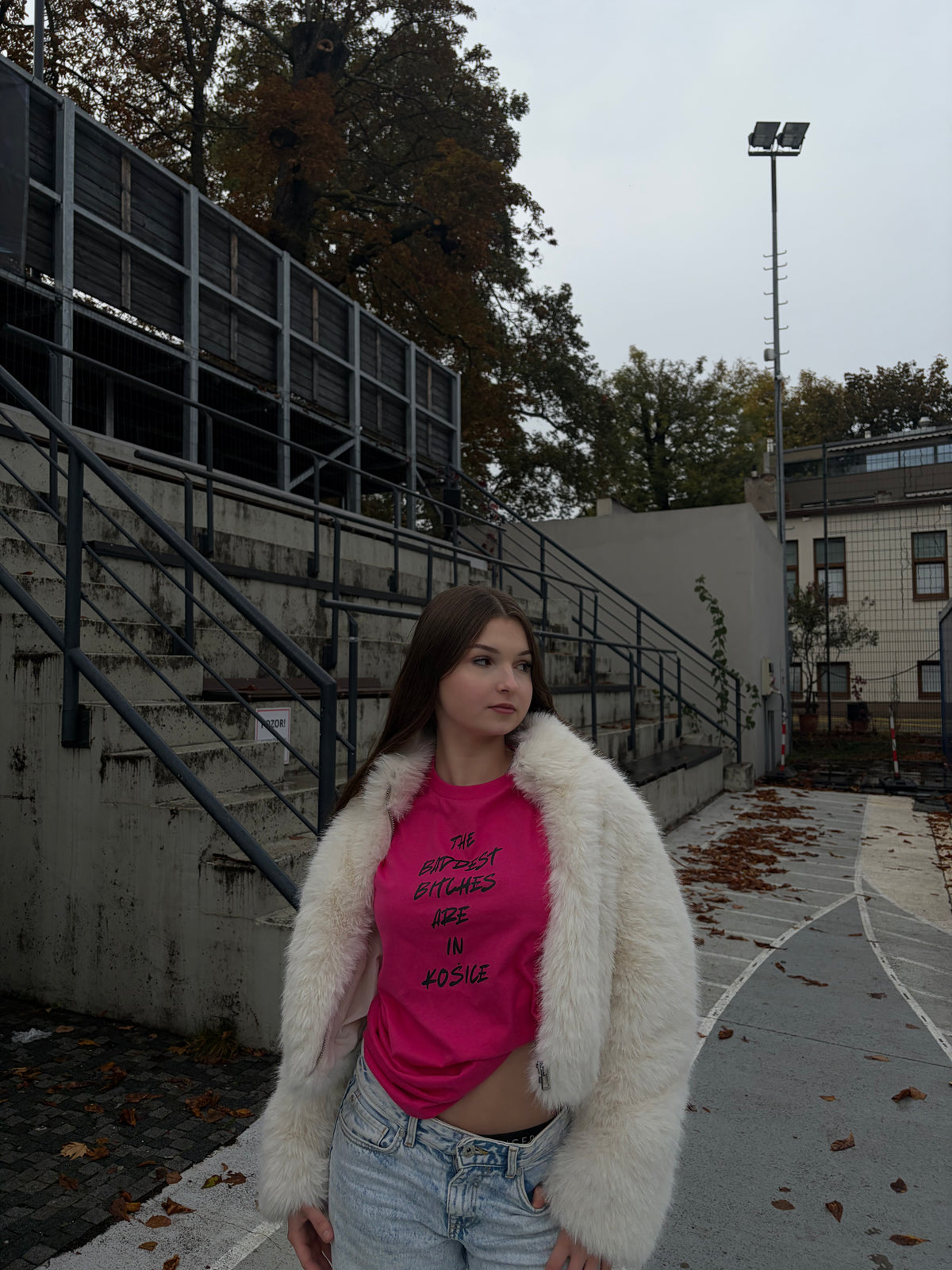 Tričko s nápisom "THE BADDEST BITCHES ARE IN KOŠICE"