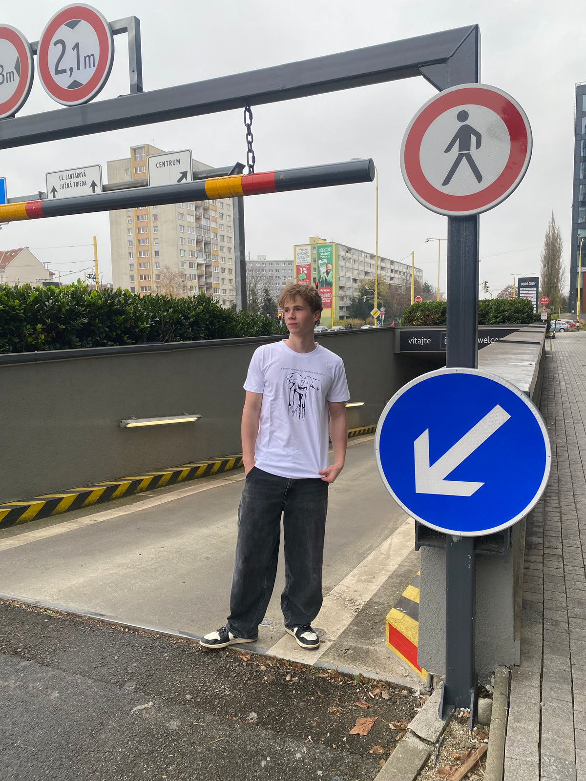Saul inspired merch - Cez prsty